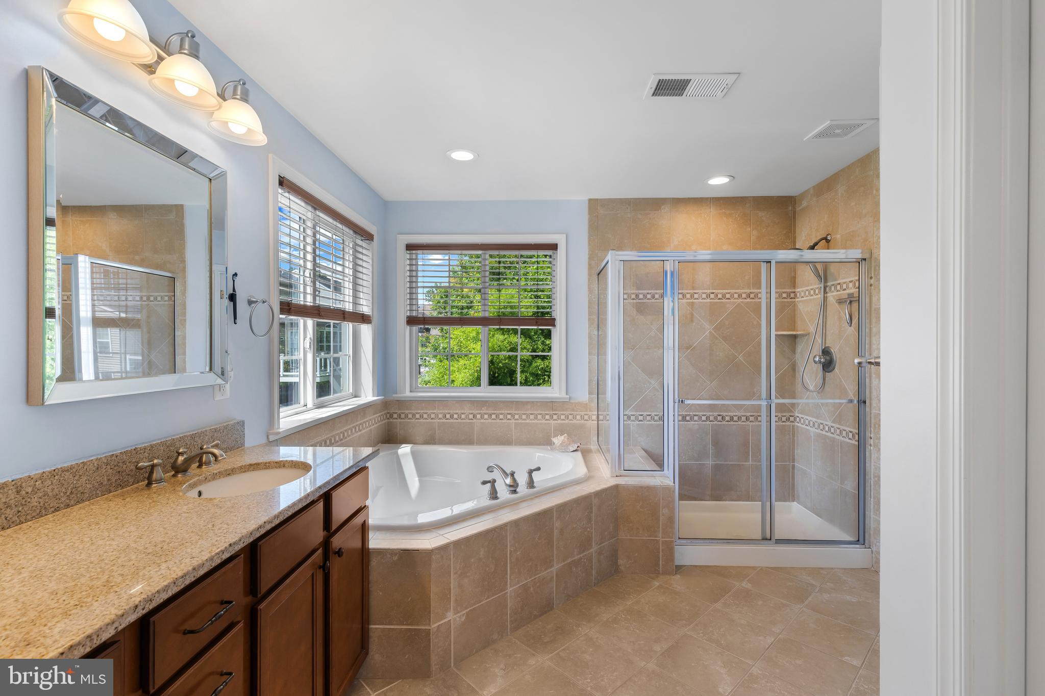 602 Laghman Court Odenton, MD 21113 - Photo 25 of 49 Primary Bathroom