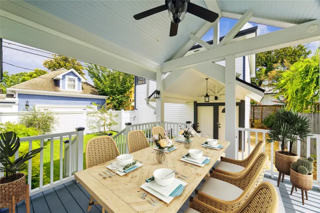 $3,900 | 208 East 12th Street, Houston, TX 77008