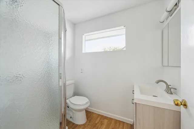 $3,900 | 208 East 12th Street, Houston, TX 77008