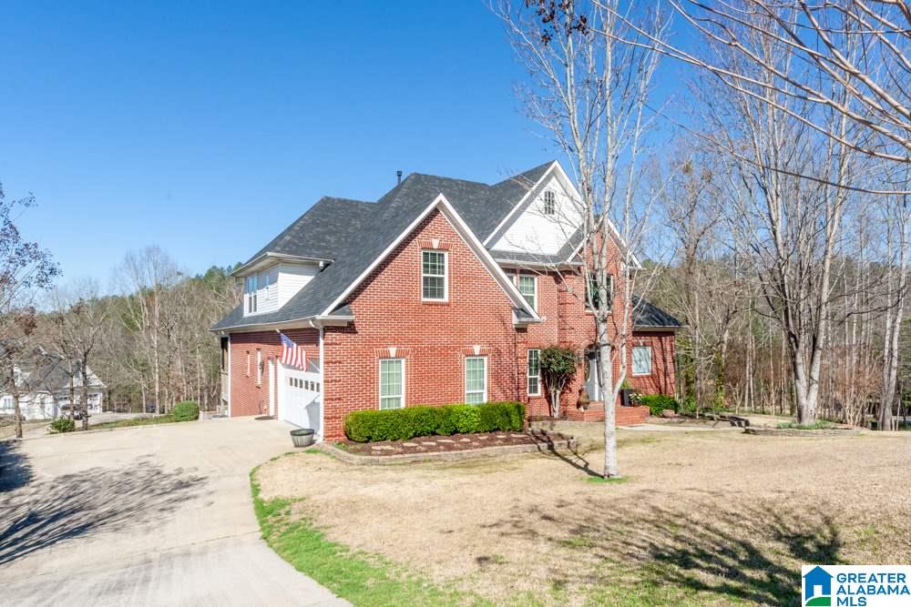 104 Hampton Lane Pelham, AL 35124 - Photo 2 of 50