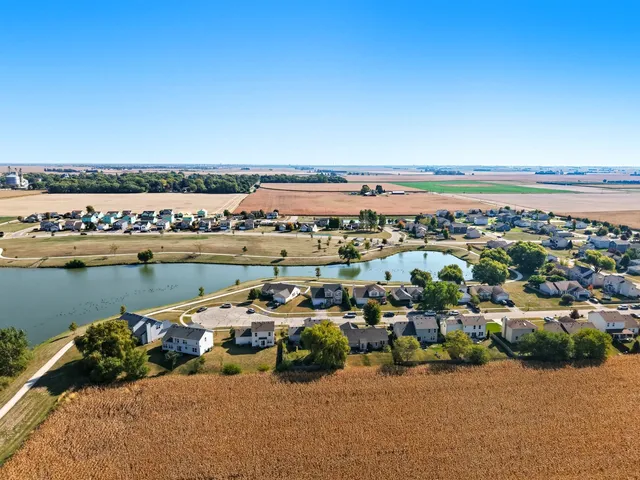 $310,000 | 1016 Misty Landing Court, Malta, IL 60150