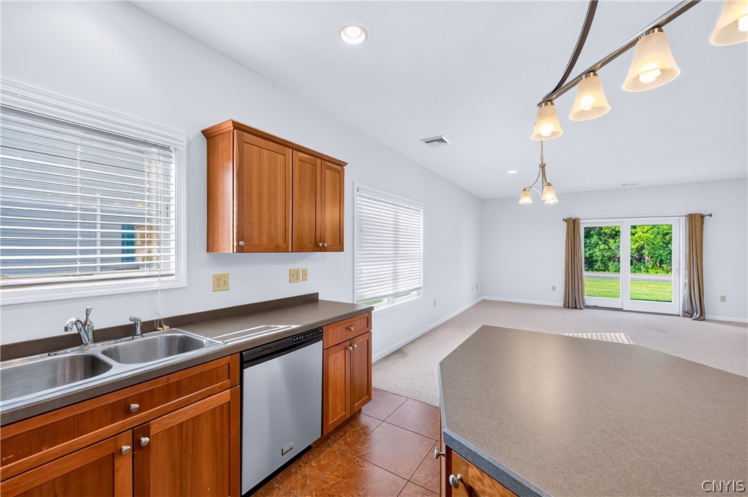 103 Southgate Road Utica, NY 13501 - Photo 8 of 38 Gallery Image 8
