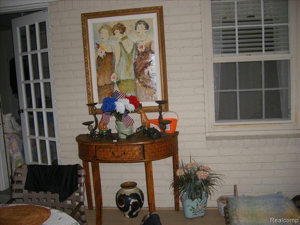 475-77 Neff Road Grosse Pointe, MI 48230 - Photo 14 of 21 DSCF2544