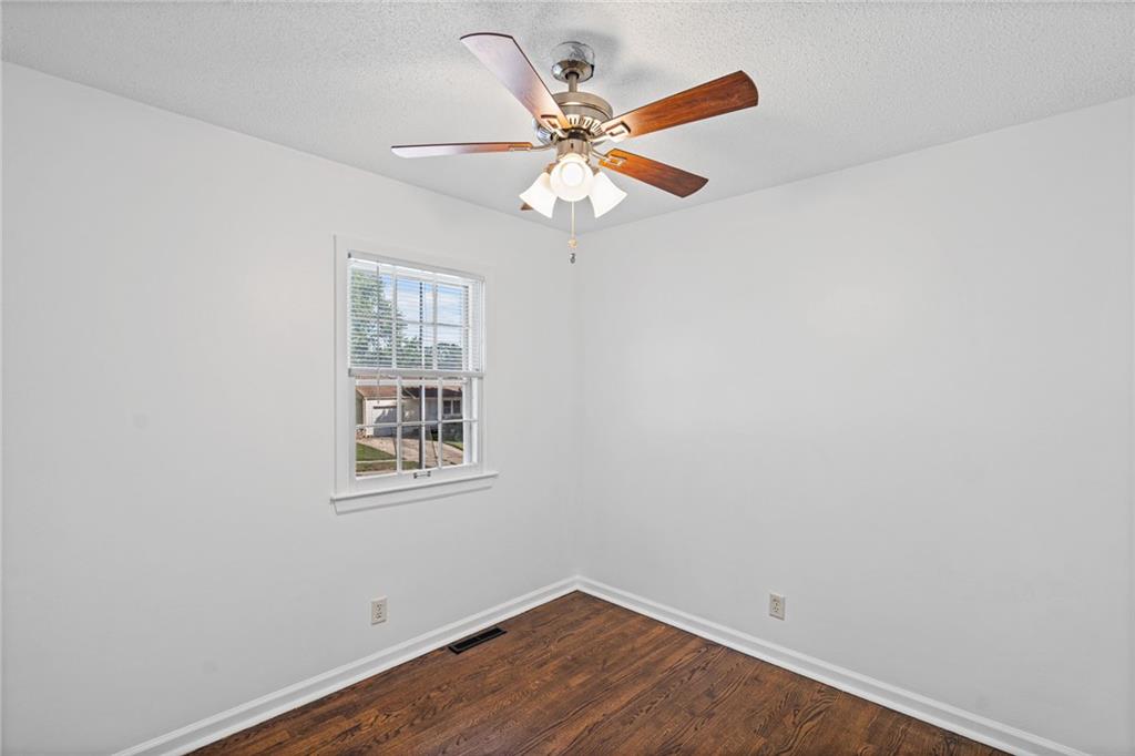 3916 South Spring Street Independence, MO 64055 - Photo 21 of 35 Gallery Image 21