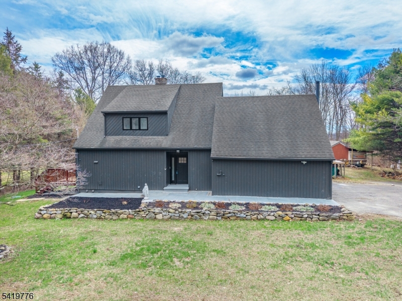 79 Clark Road Wantage, NJ 07461 - Photo 2 of 25