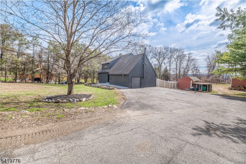 79 Clark Road Wantage, NJ 07461 - Photo 3 of 25