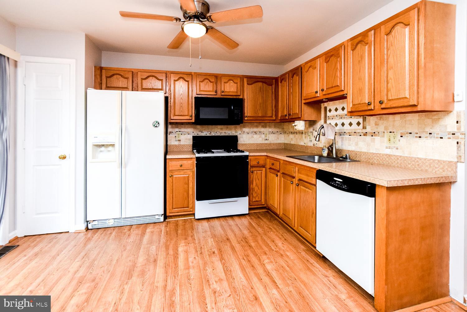 18 Maya Way Baltimore, MD 21237 - Photo 21 of 72 Kitchen
