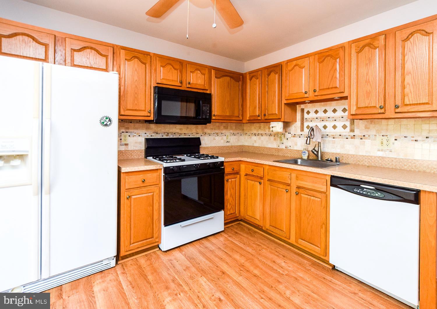 18 Maya Way Baltimore, MD 21237 - Photo 22 of 72 Kitchen