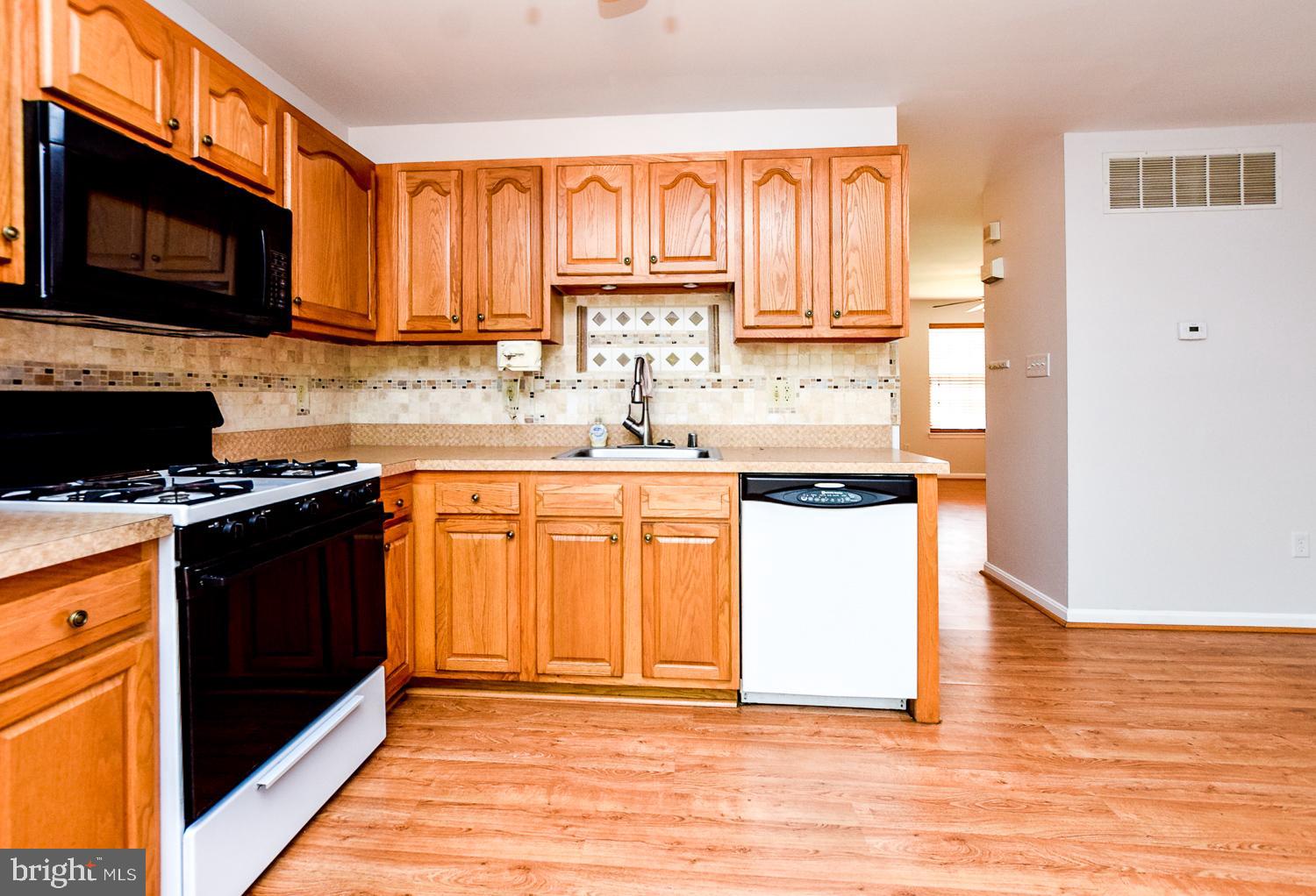 18 Maya Way Baltimore, MD 21237 - Photo 23 of 72 Kitchen