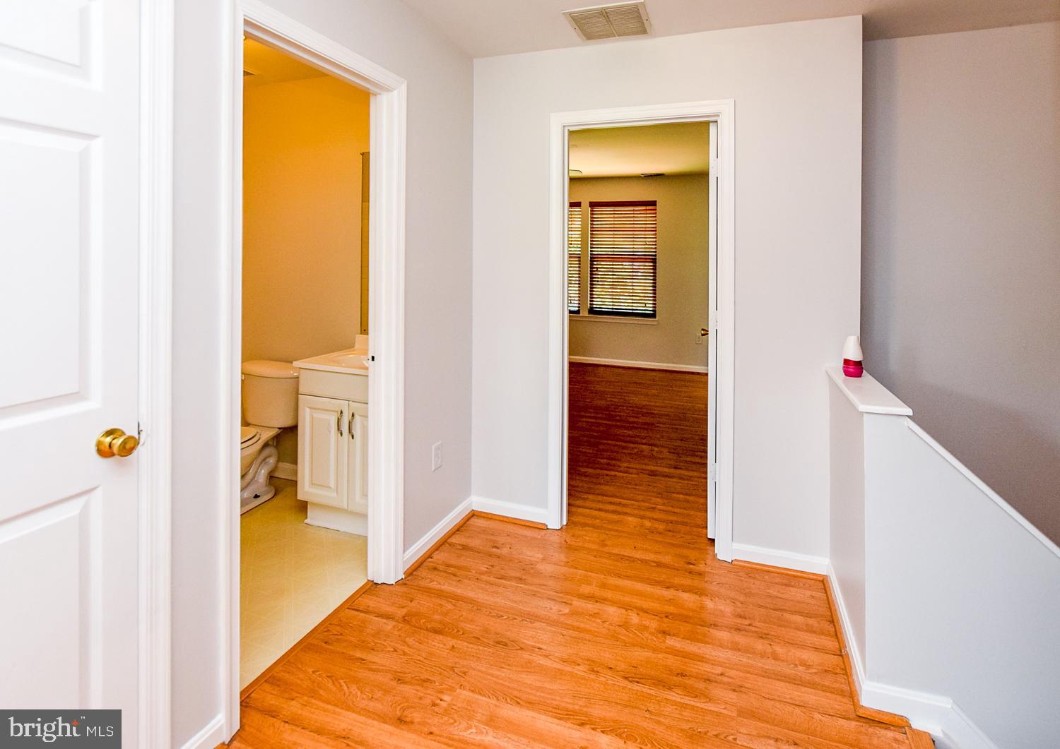 18 Maya Way Baltimore, MD 21237 - Photo 44 of 72 Upper Hallway