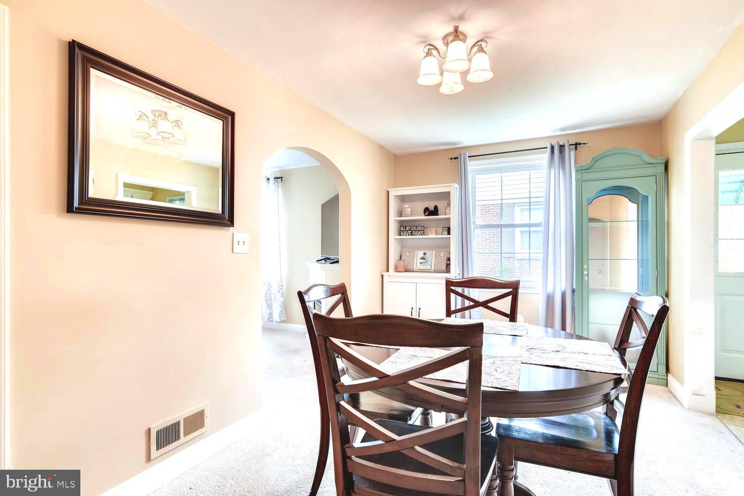 1830 Weyburn Road Baltimore, MD 21237 - Photo 5 of 16 Dining Room
