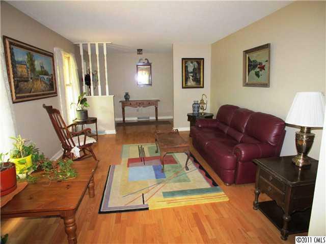 9601 Belt Road Midland, NC 28107 - Photo 10 of 16 a living room with furniture