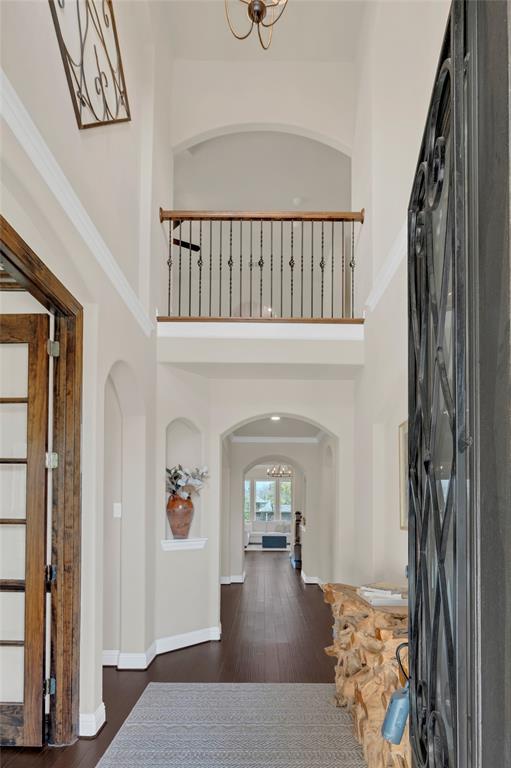 2852 Exeter Drive Trophy Club, TX 76262 - Photo 7 of 40 a view of a livingroom with furniture and front door
