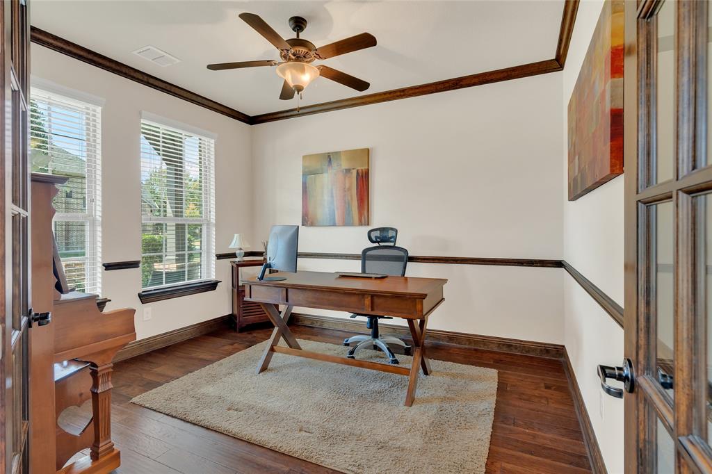 2852 Exeter Drive Trophy Club, TX 76262 - Photo 8 of 40 a living room with furniture and a rug