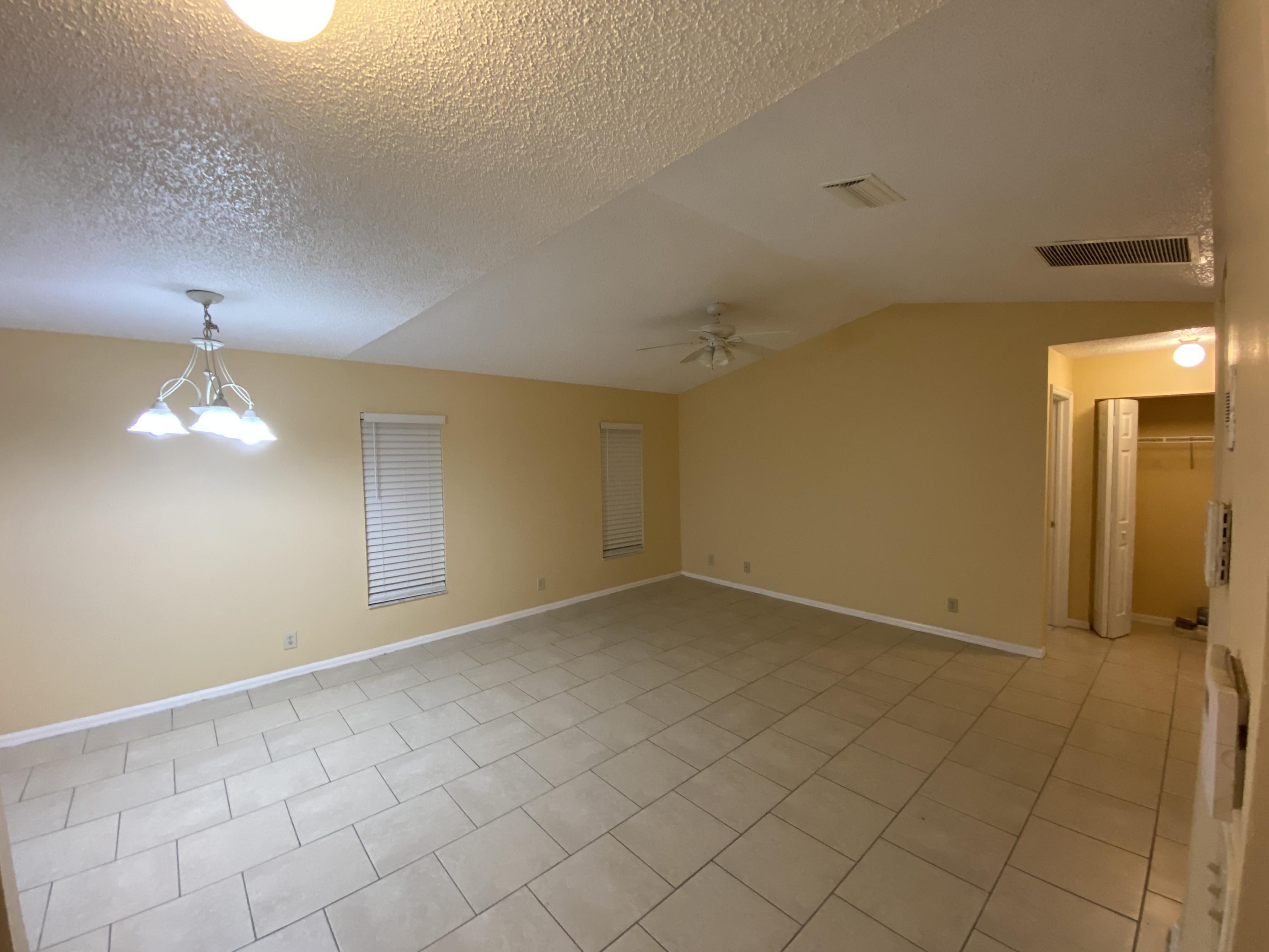 6925 2nd Street Jupiter, FL 33458 - Photo 3 of 6 3_living-room