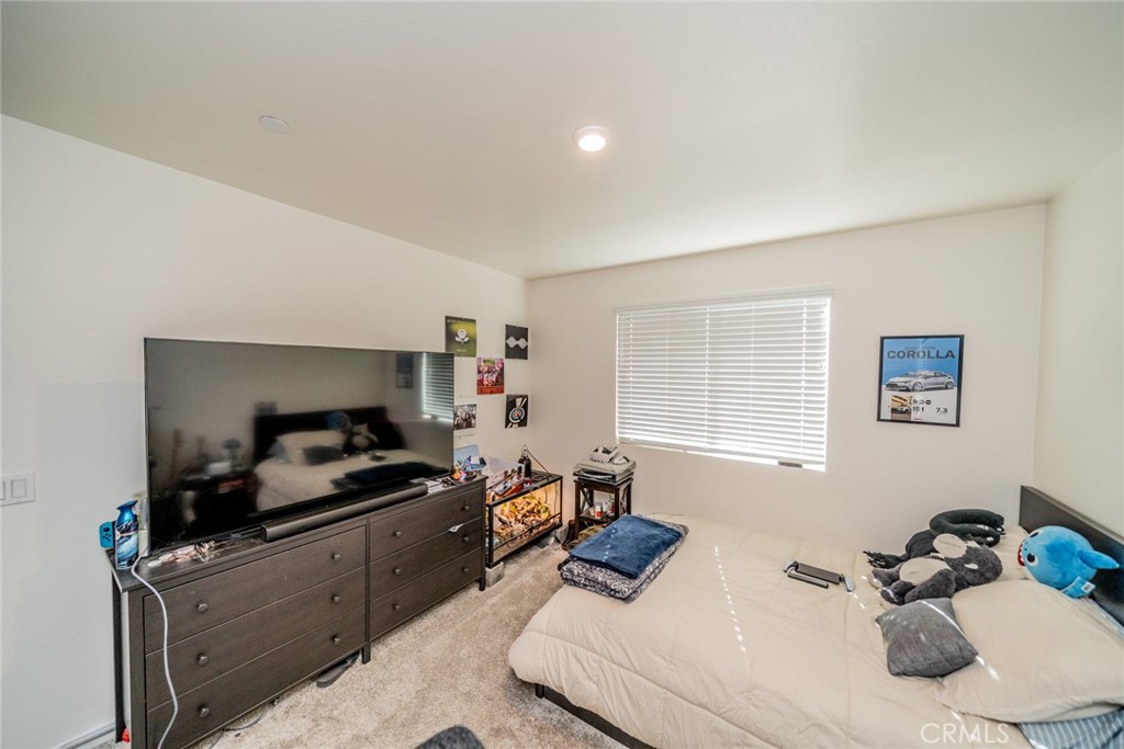 214 Bonita Lane Rialto, CA 92376 - Photo 28 of 48