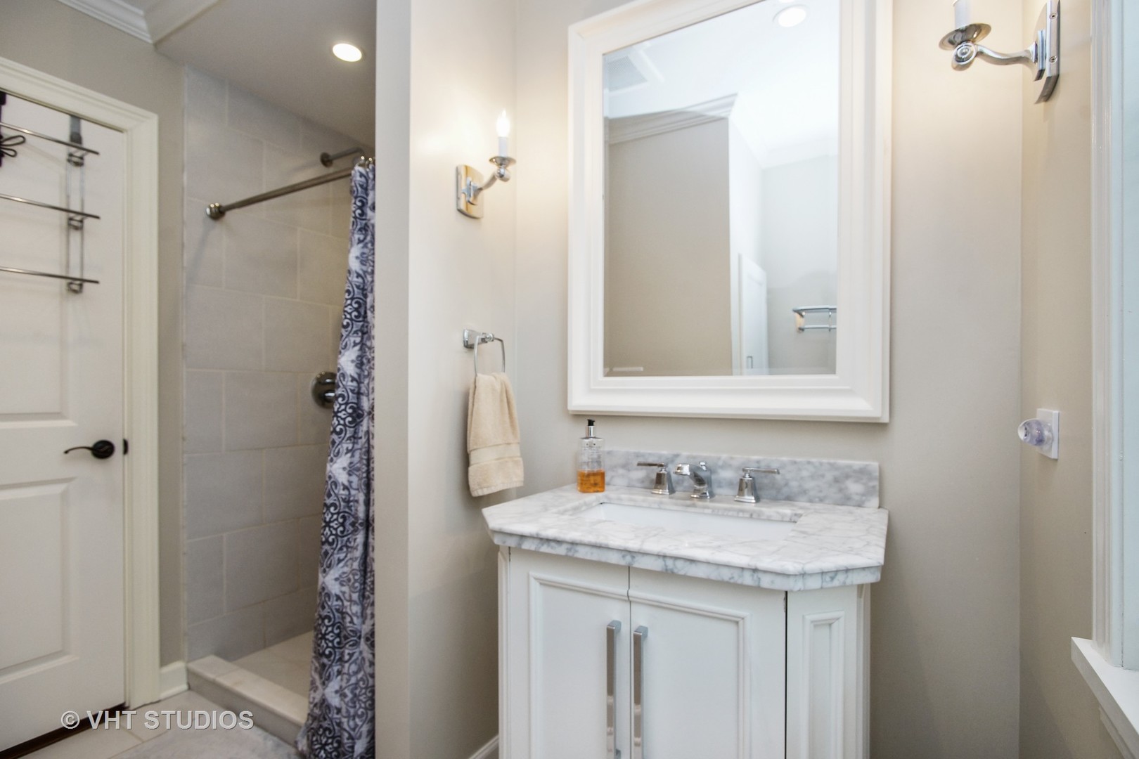 823 South Arlington Heights Road Arlington Heights, IL 60005 - Photo 7 of 10