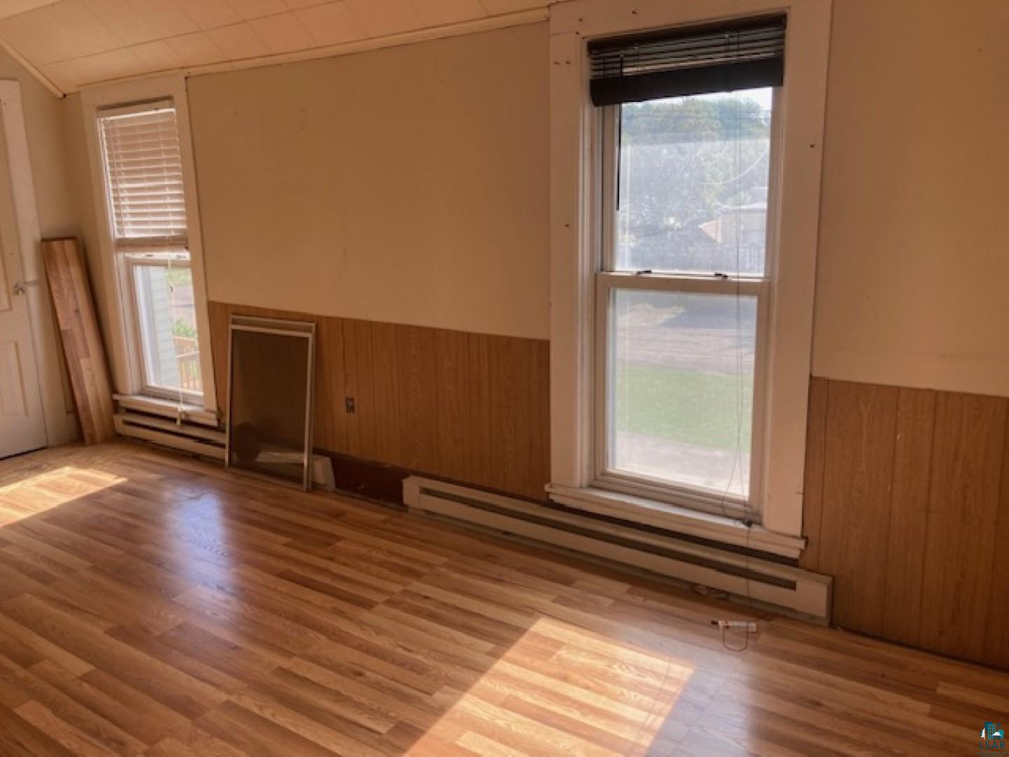 3729 West 2nd Street Duluth, MN 55807 - Photo 15 of 29 Bedroom 2