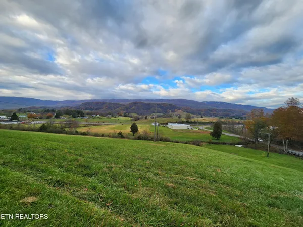$87,900 | Indian Creek Road, Ewing, VA 24248