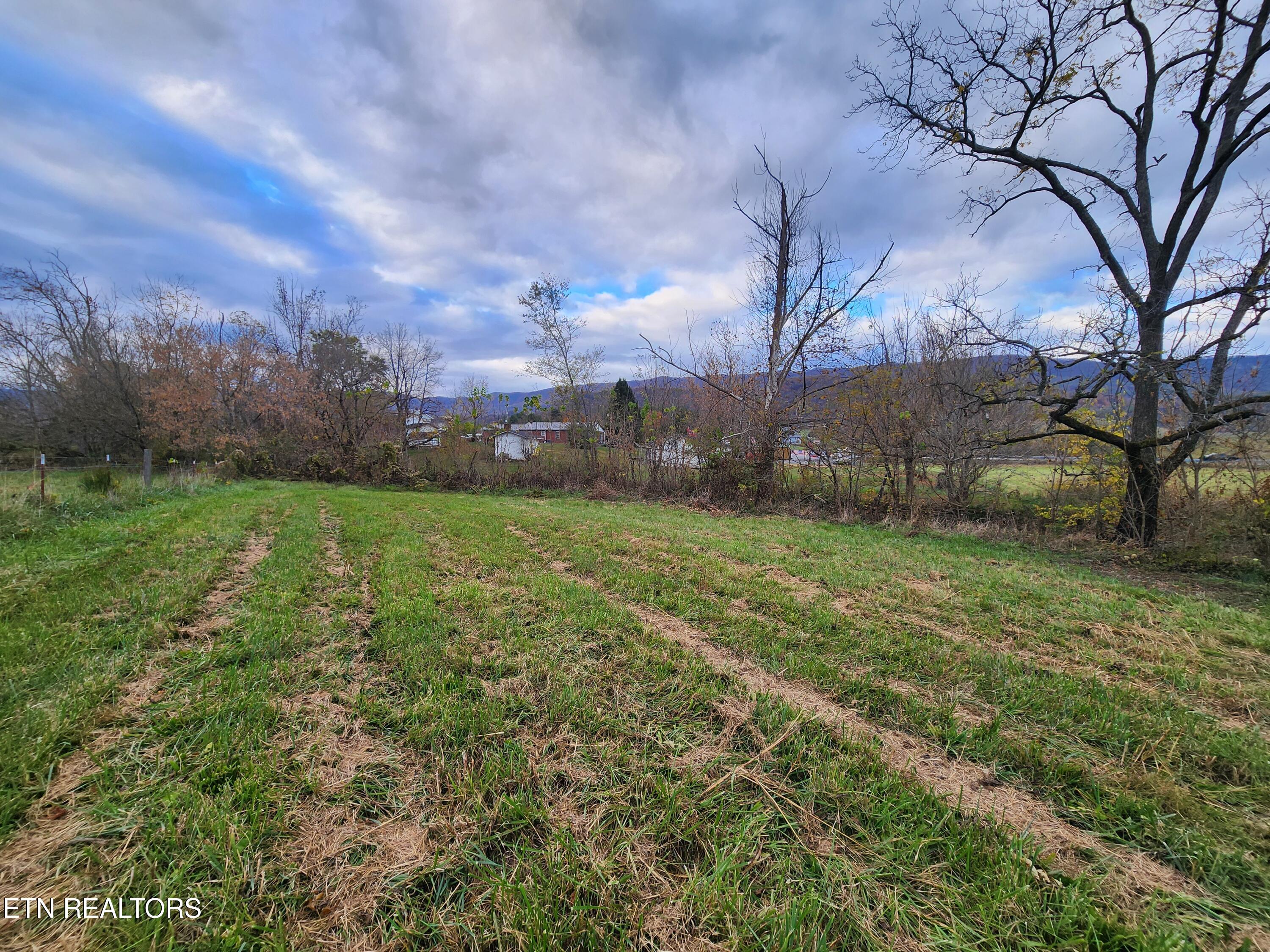 Indian Creek Road Ewing, VA 24248 - Photo 11 of 22 20241030_174101