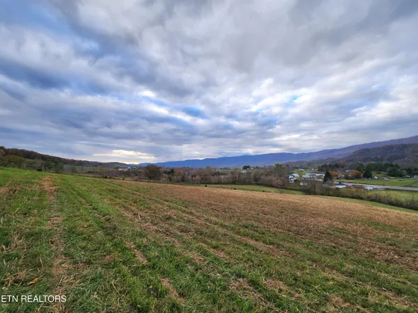 $87,900 | Indian Creek Road, Ewing, VA 24248