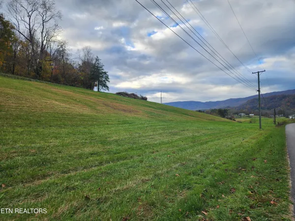$87,900 | Indian Creek Road, Ewing, VA 24248