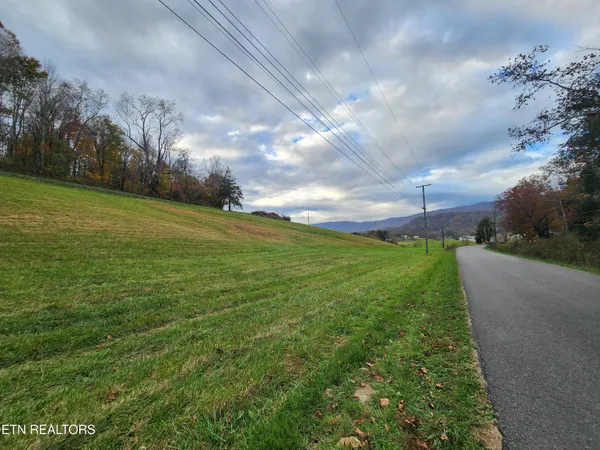 $87,900 | Indian Creek Road, Ewing, VA 24248
