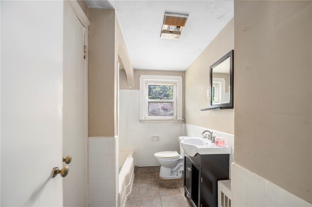 48 Piedmont Street Woonsocket, RI 02895 - Photo 13 of 29 Gallery Image 13