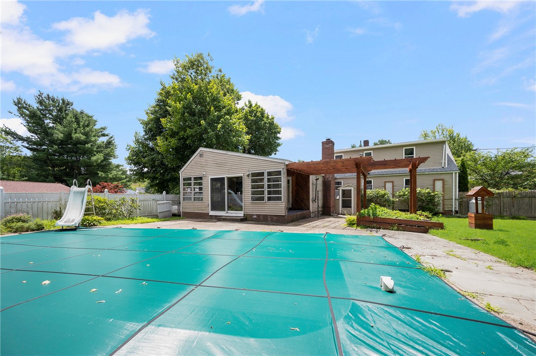 48 Piedmont Street Woonsocket, RI 02895 - Photo 4 of 29 Gallery Image 4