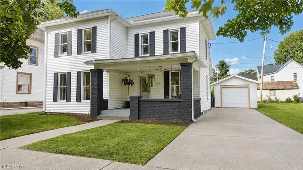 $215,000 | 705 North Walnut Street, Dover, OH 44622
