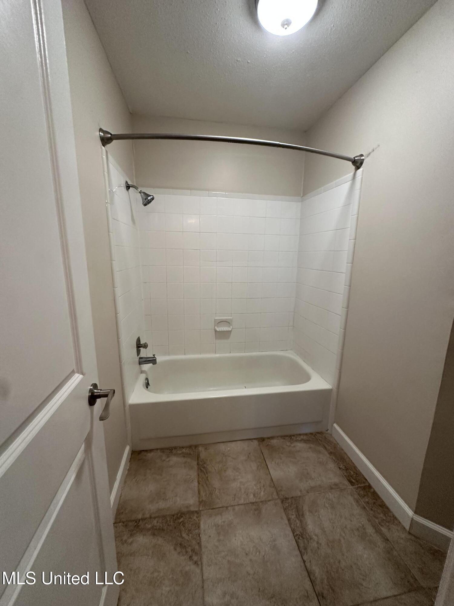 6838 Apona Street Diamondhead, MS 39525 - Photo 10 of 18 Primary Bathroom