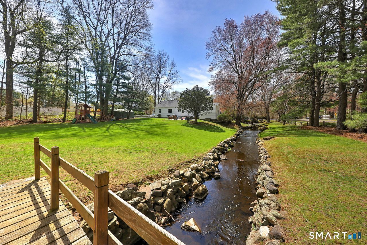 343 Smith Farm Road Orange, CT 06477 - Photo 35 of 40