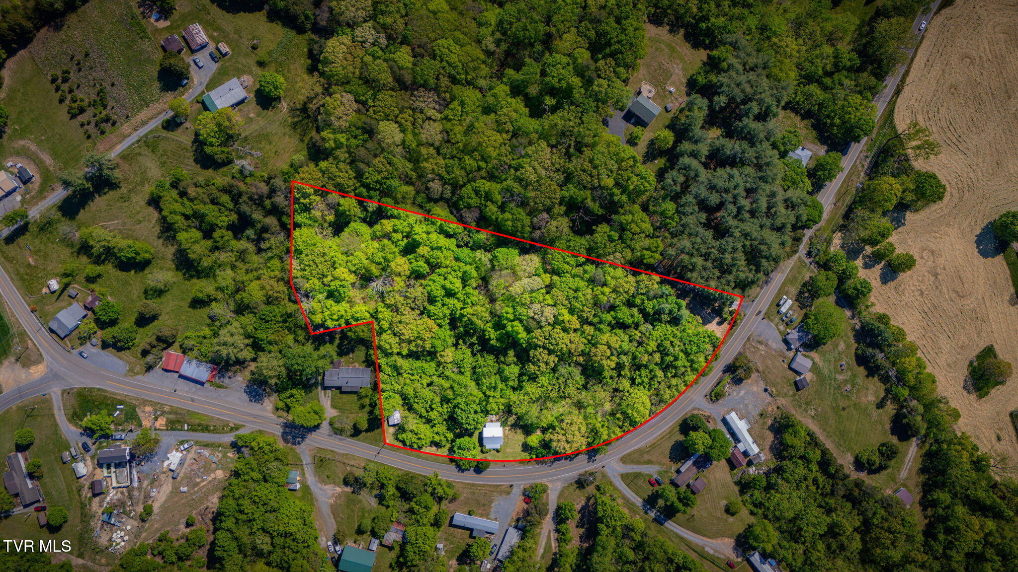 1940 Allison Road Piney Flats, TN 37686 - Photo 2 of 32 015a