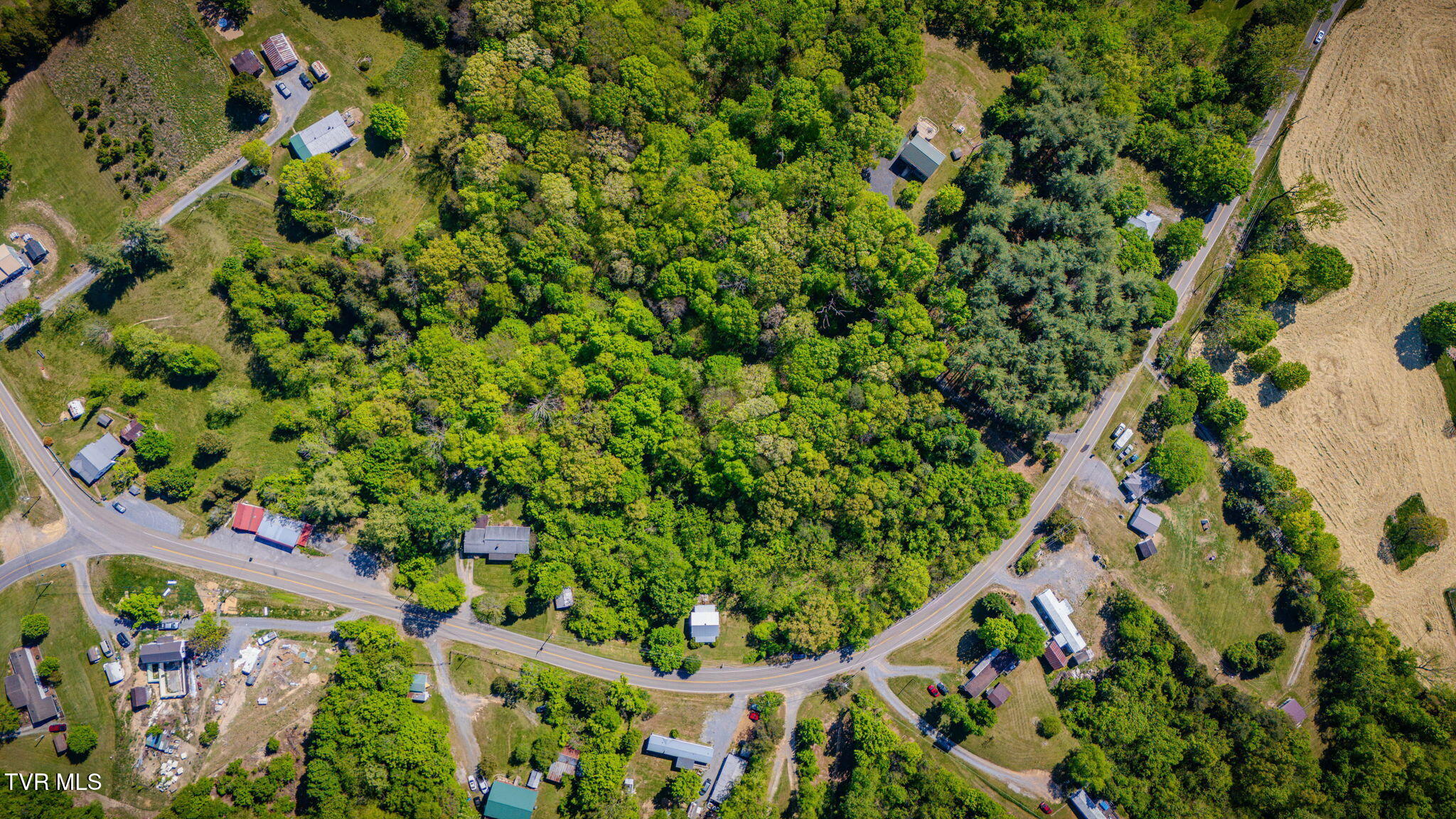1940 Allison Road Piney Flats, TN 37686 - Photo 31 of 32 015 (2)