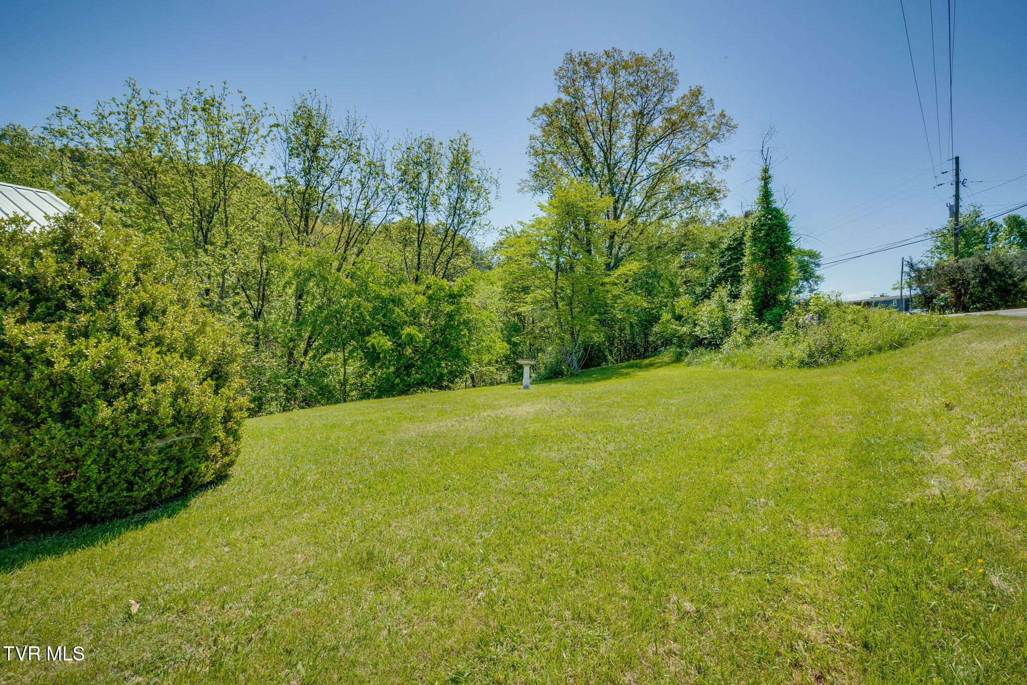 1940 Allison Road Piney Flats, TN 37686 - Photo 5 of 32 021