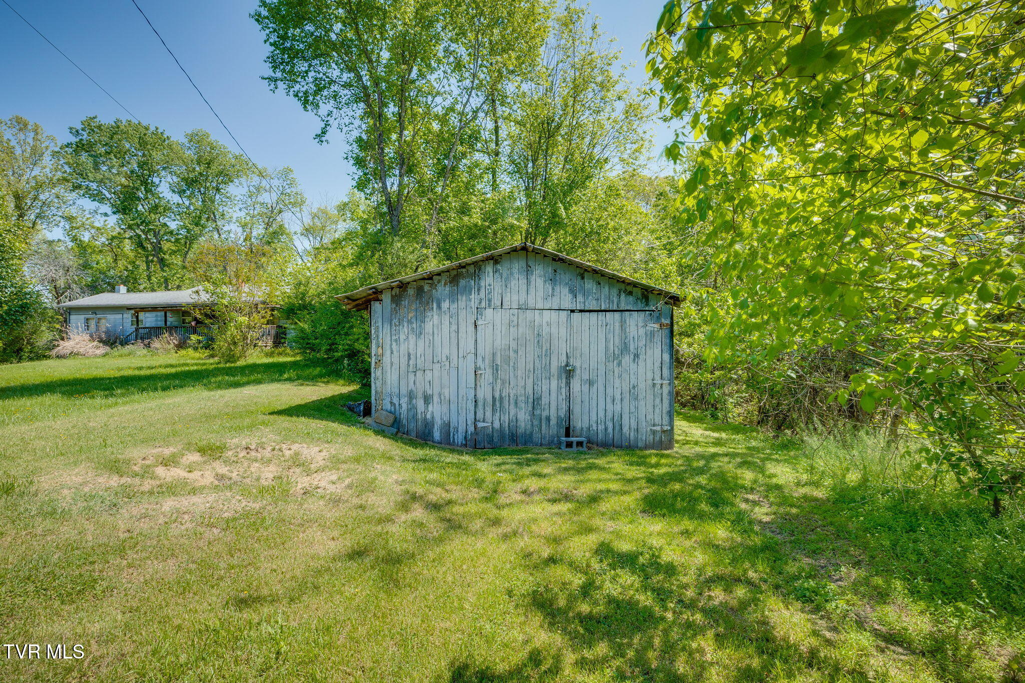1940 Allison Road Piney Flats, TN 37686 - Photo 7 of 32 023