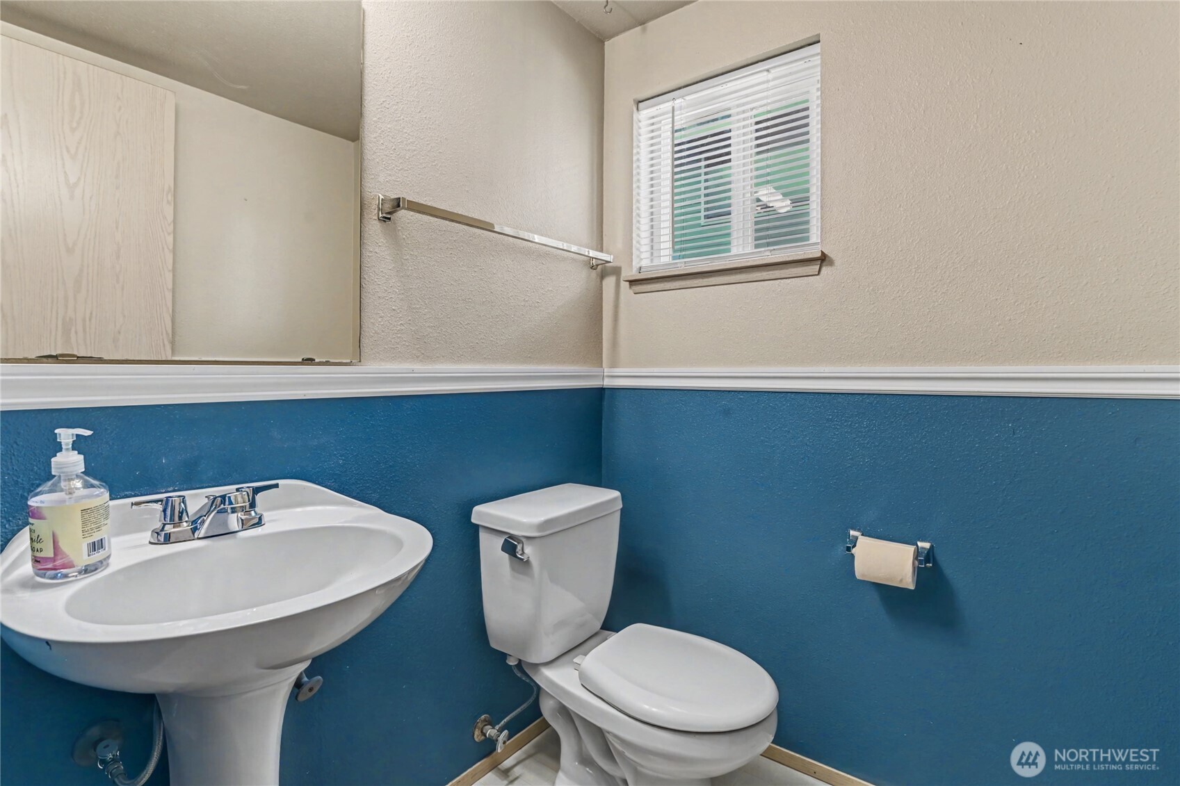 6301 Stockton Street Southeast, Unit 6 Lacey, WA 98513 - Photo 12 of 24