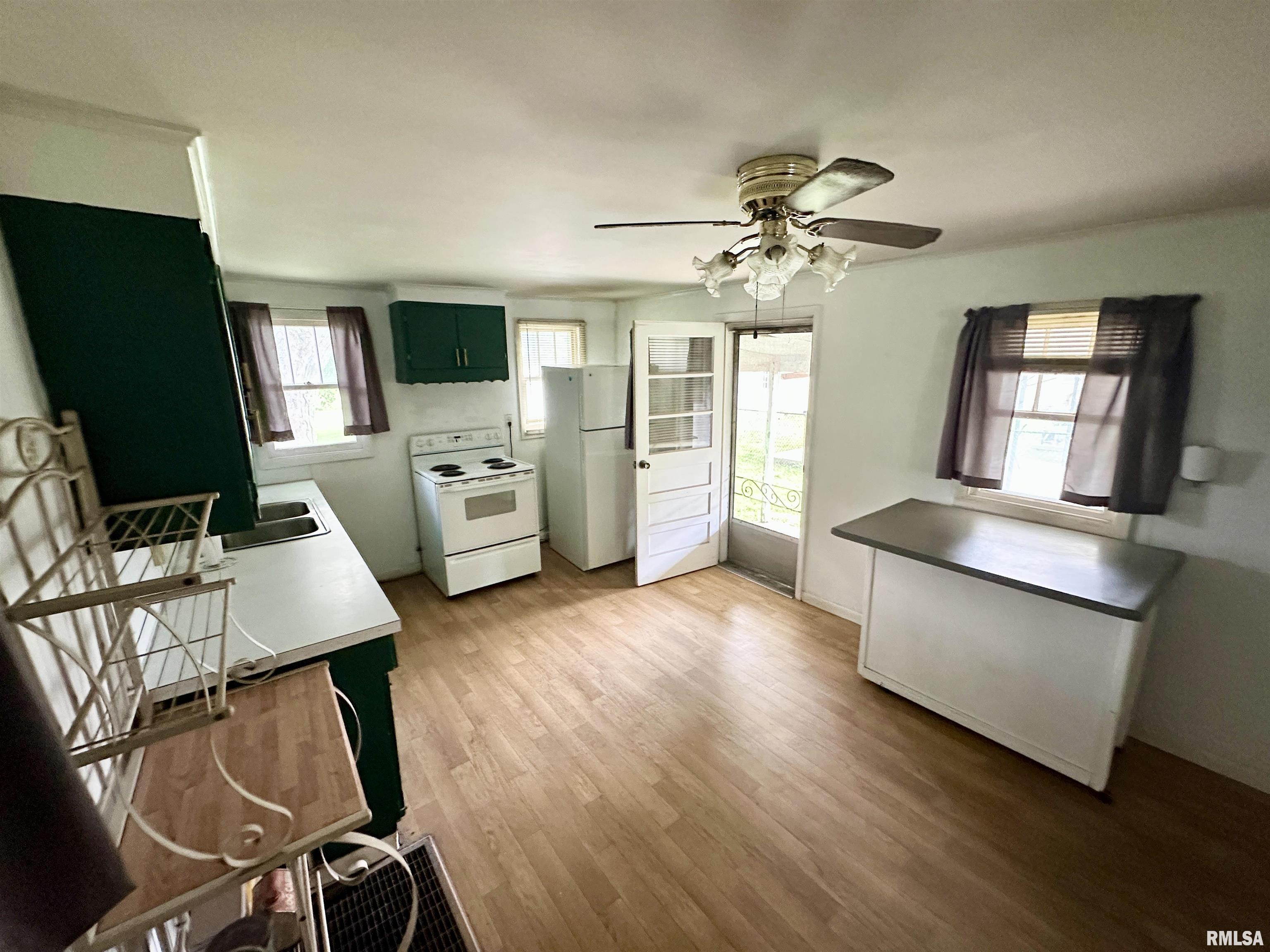 718 Morgan Street Chapin, IL 62628 - Photo 13 of 33 Gallery Image 13