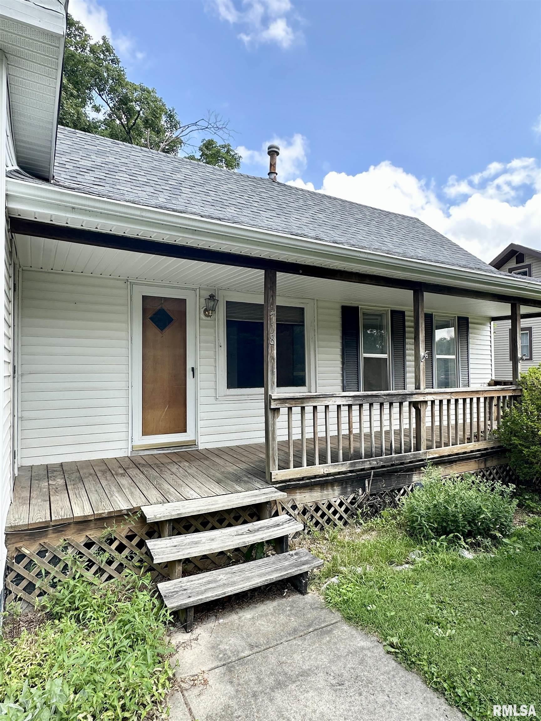 718 Morgan Street Chapin, IL 62628 - Photo 2 of 33 Gallery Image 2