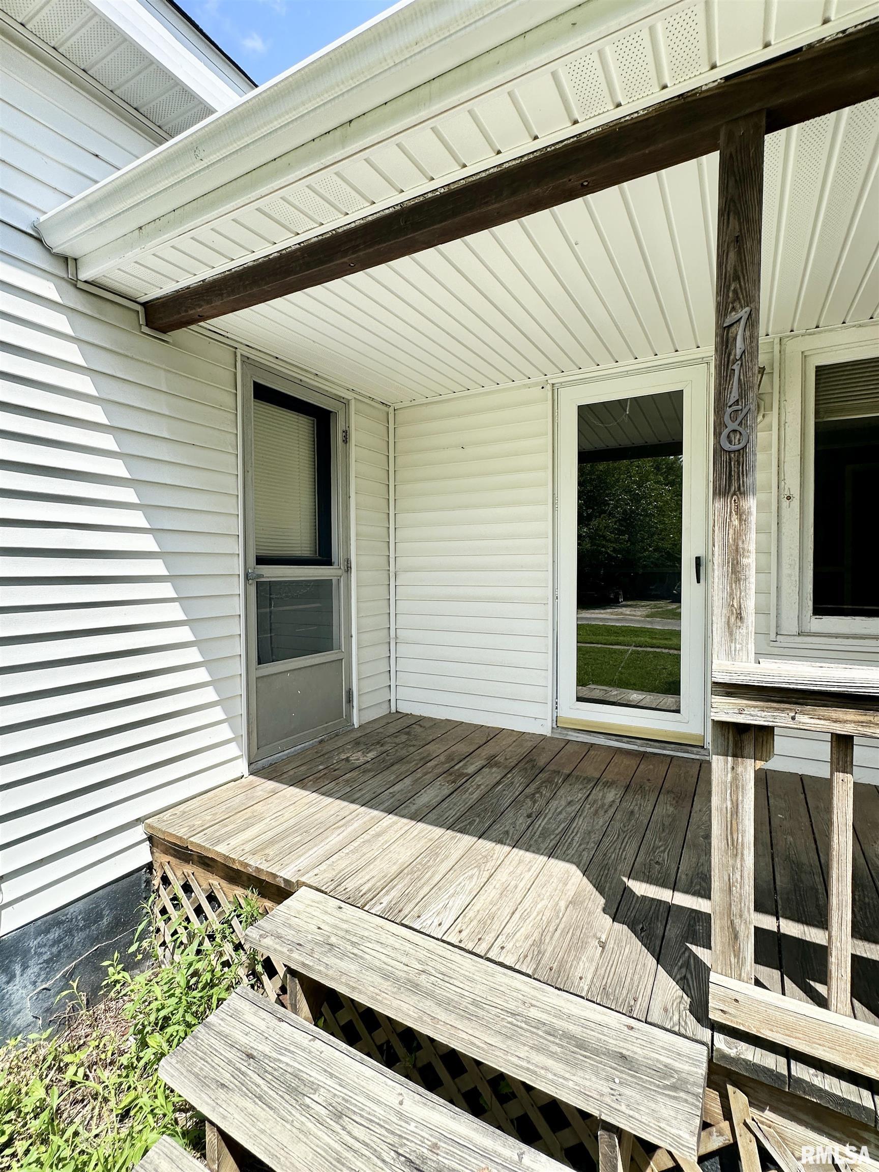 718 Morgan Street Chapin, IL 62628 - Photo 4 of 33 Gallery Image 4