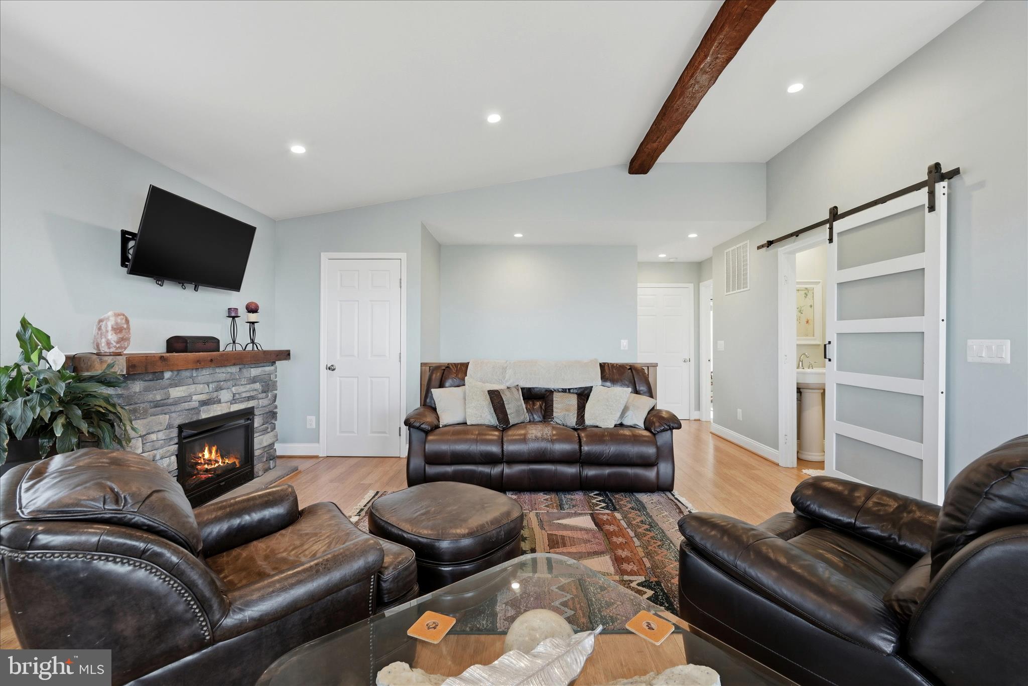 500 Delicious Road Linden, VA 22642 - Photo 13 of 69 Living Room