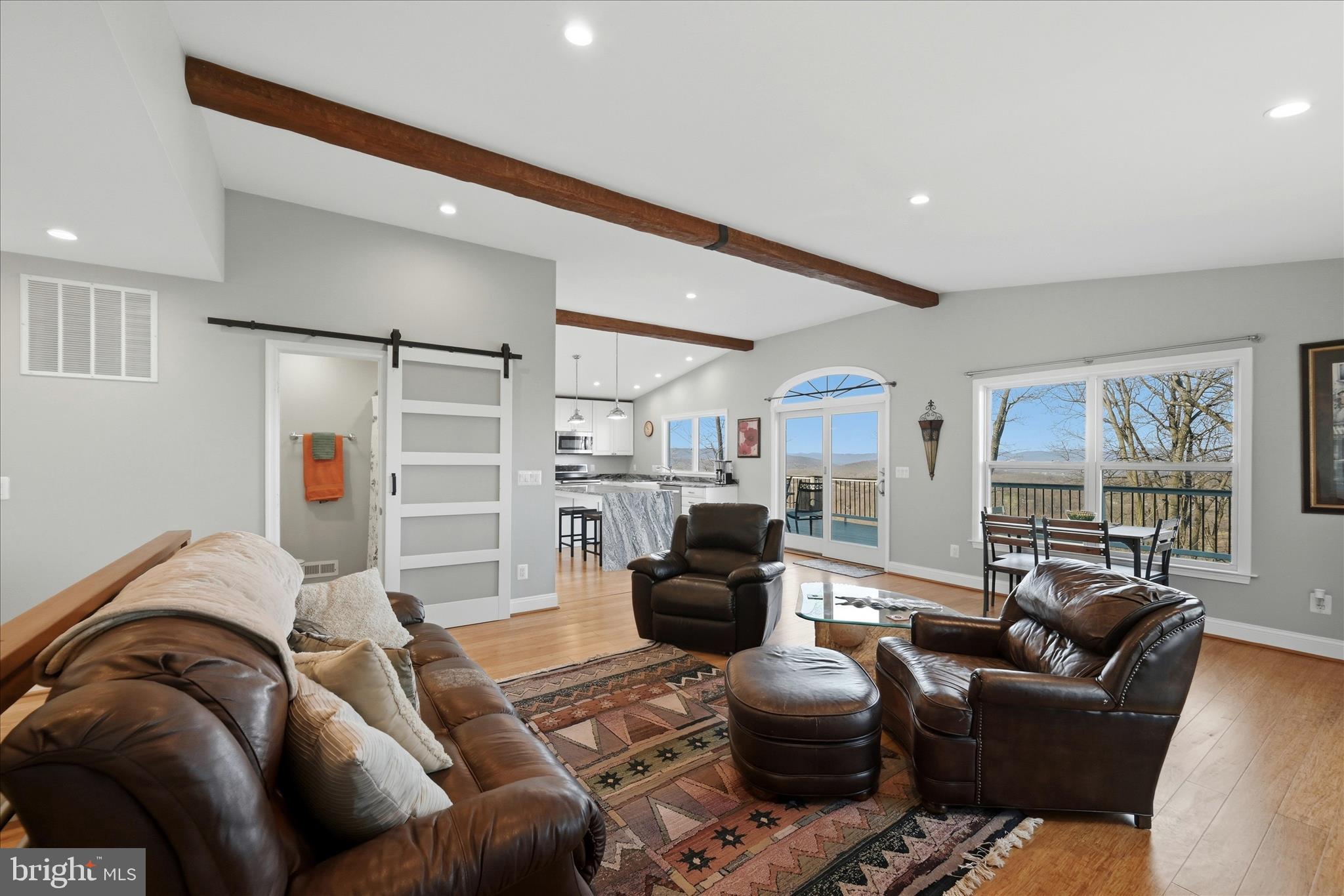 500 Delicious Road Linden, VA 22642 - Photo 14 of 69 Living Room