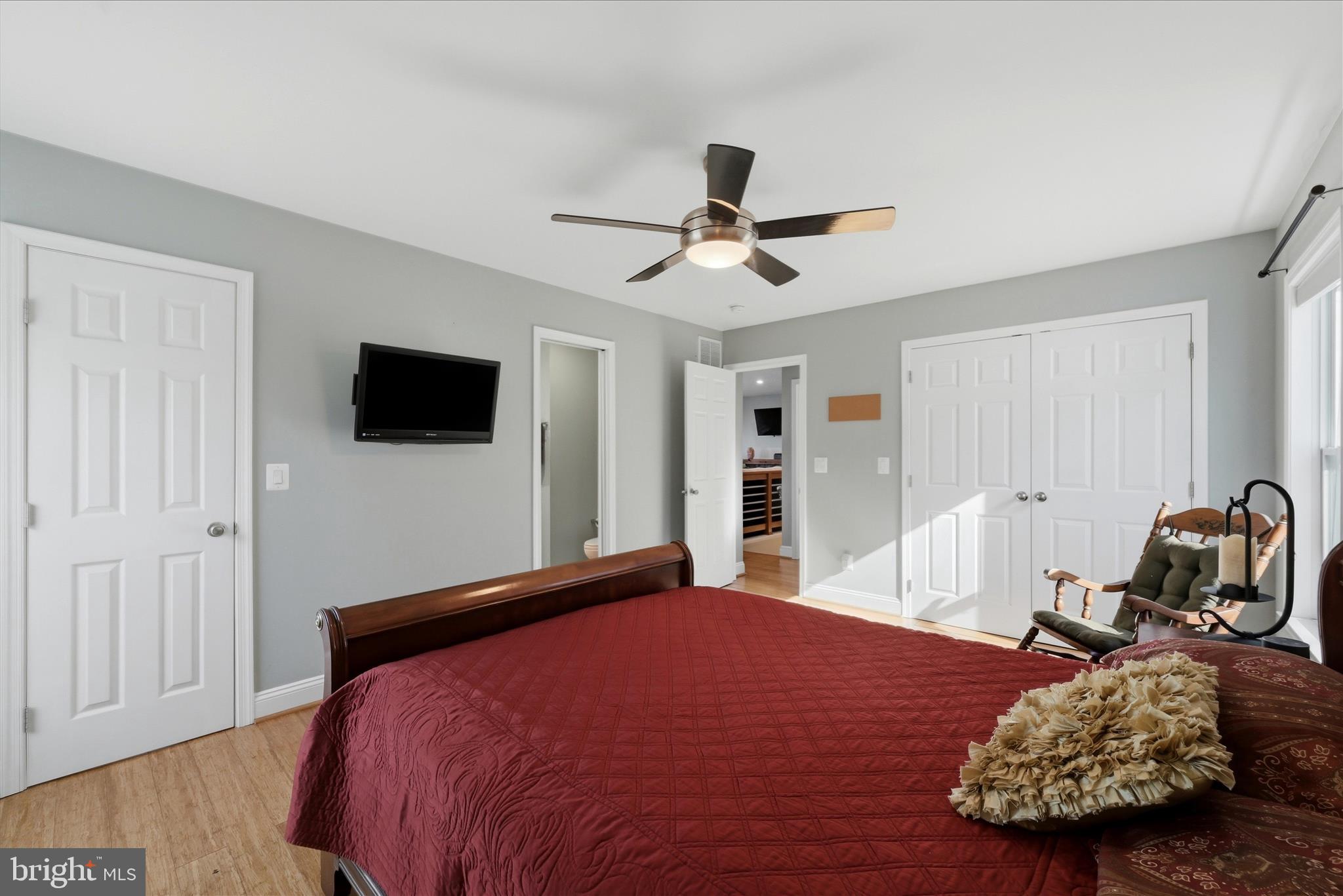 500 Delicious Road Linden, VA 22642 - Photo 20 of 69 Primary Bedroom