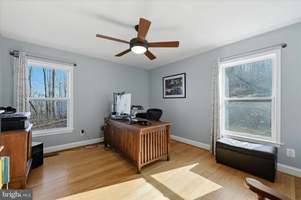 $550,000 | 500 Delicious Road, Linden, VA 22642