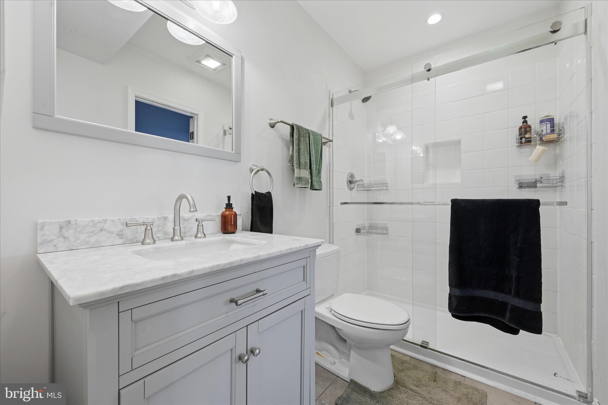 500 Delicious Road Linden, VA 22642 - Photo 34 of 69 Bathroom