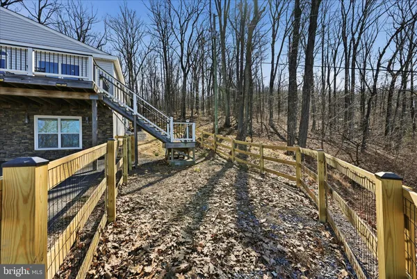 $550,000 | 500 Delicious Road, Linden, VA 22642