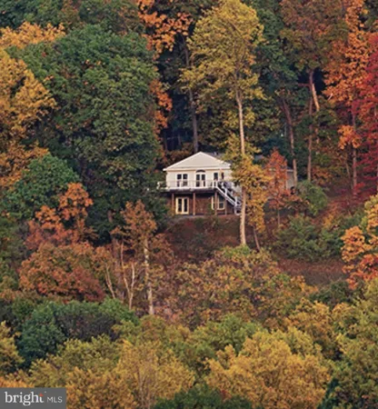 $550,000 | 500 Delicious Road, Linden, VA 22642