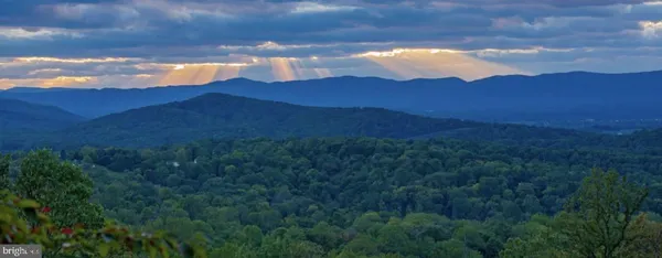 $550,000 | 500 Delicious Road, Linden, VA 22642