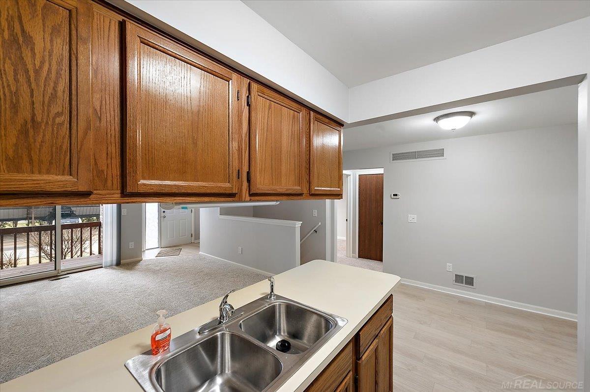 34868 Mercer Lane Fraser, MI 48026 - Photo 24 of 36