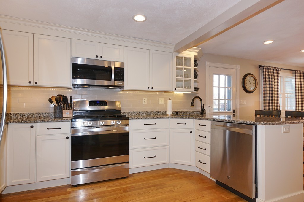 2 Visco Road Burlington, MA 01803 - Photo 5 of 30 Gallery Image 5
